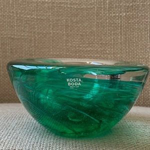 Kosta Boda Emerald Green Art Glass Atoll Bowl